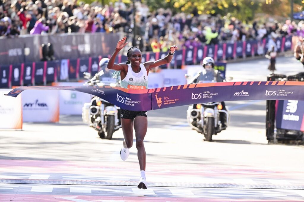 Helen Obiri wins New York 2025